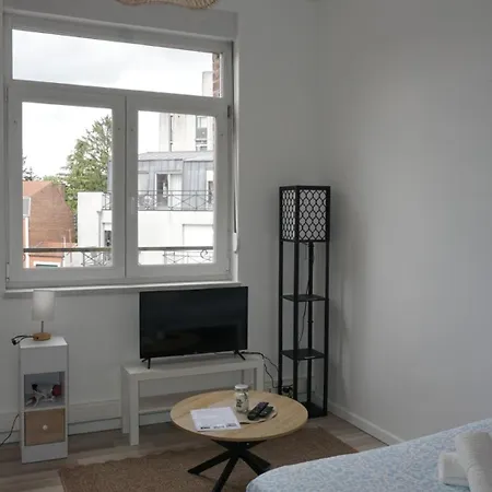 Bien Place, Acces Rapide A2 Et Centre Apartment
